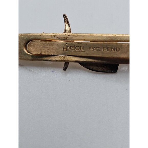 PICK & SHOVEL TIE BAR / CLASP ~ VINTAGE ANSON GOLD TONE TIE BAR PICK & SHOVEL - Picture 6 of 6